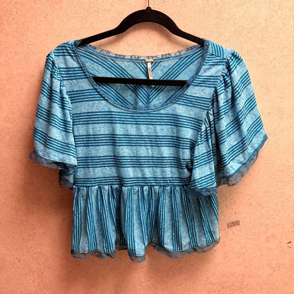 Free People XS Womens Green Striped Lace Trim‎ Peplum Boho Flutter Sleeve Top